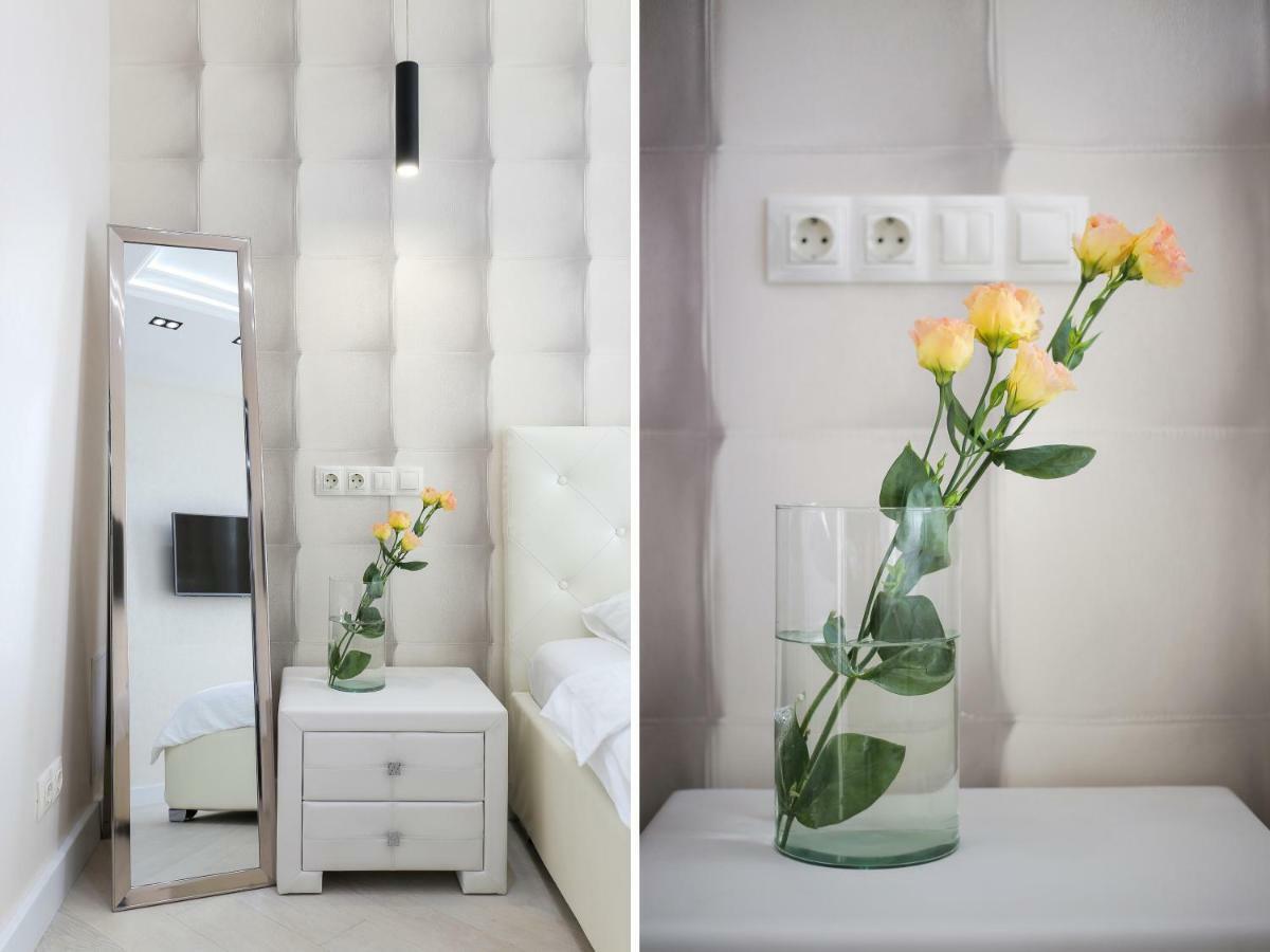 Black&White Apartment In Smart Plaza Kiev Dış mekan fotoğraf