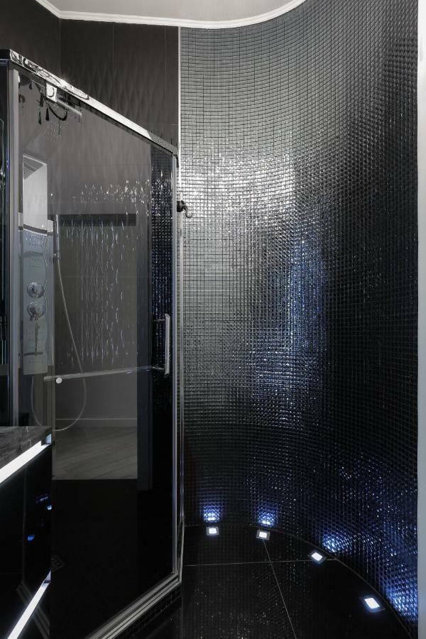 Black&White Apartment In Smart Plaza Kiev Dış mekan fotoğraf